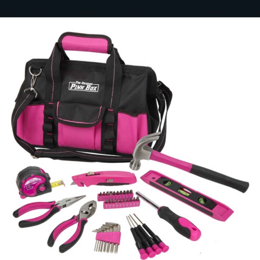 Pink tool set